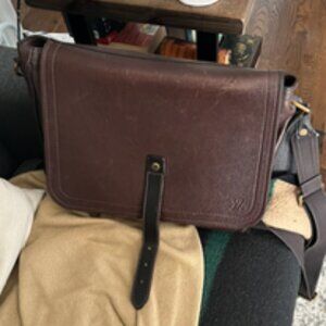 Louis Vuitton - Omaha Brown Leather Messenger Bag